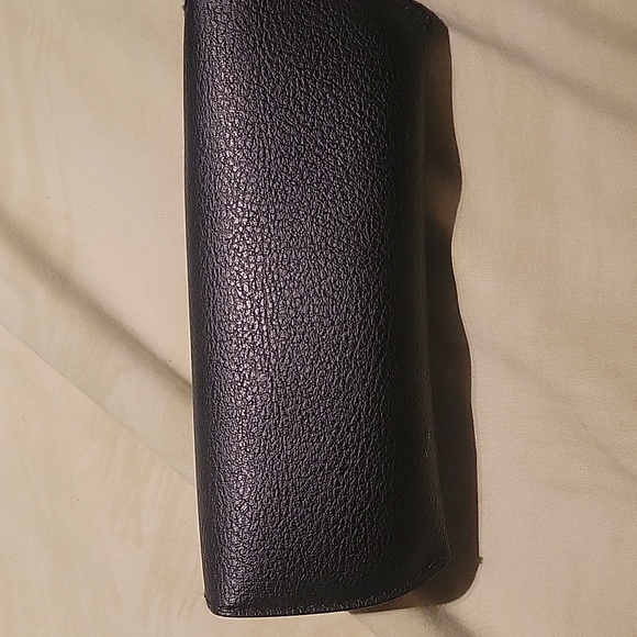 Ray Ben  black case glasses - Picture 2 of 3